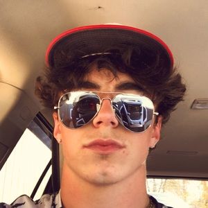 Meet your Posher, Tanner